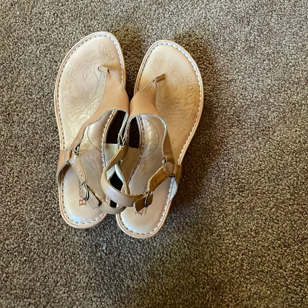 Beautiful BORN sandles , worn  very few times.